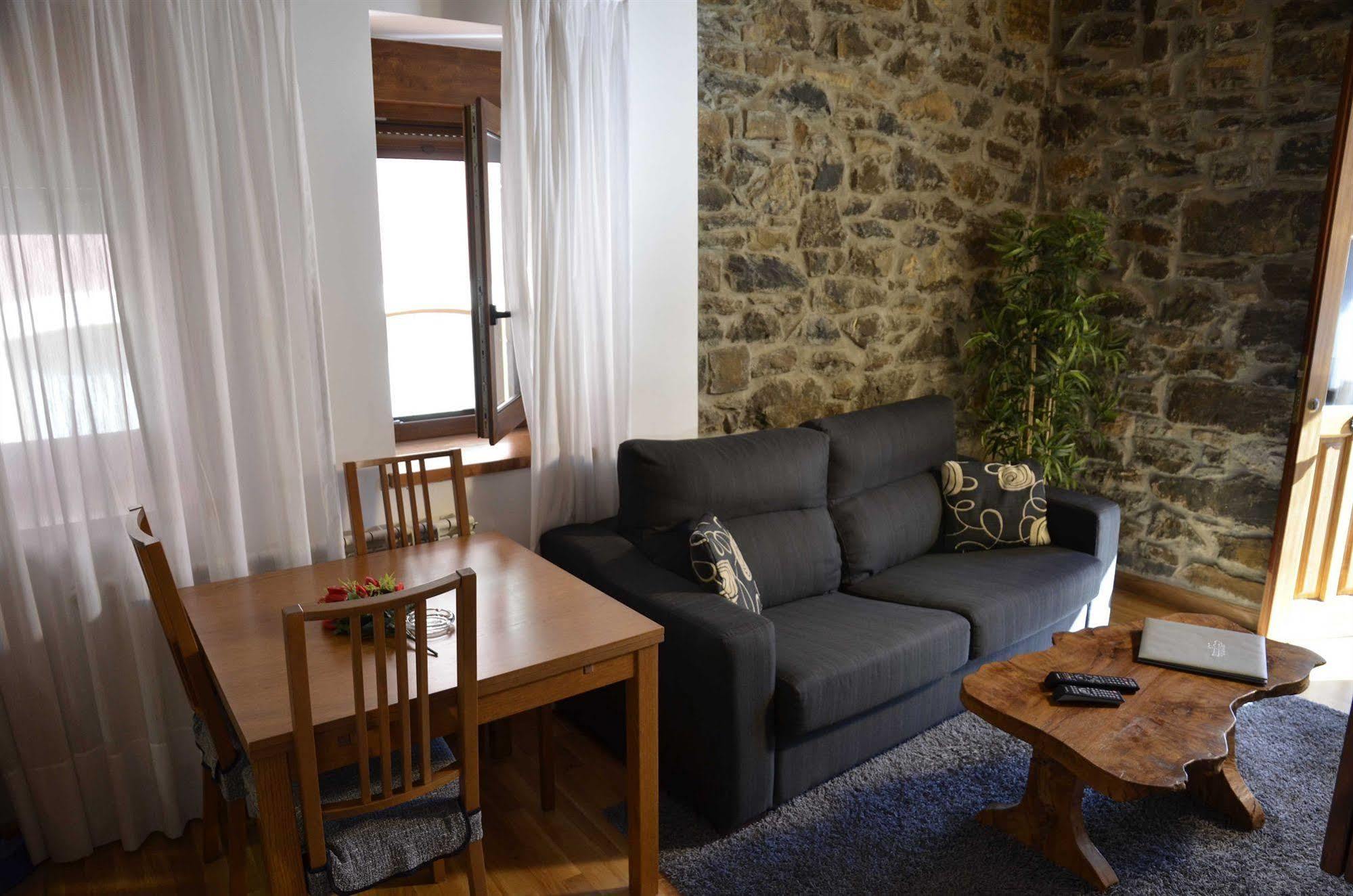 Apartamentos Spa Cantabria Infinita Cillorigo de Liebana Exterior foto