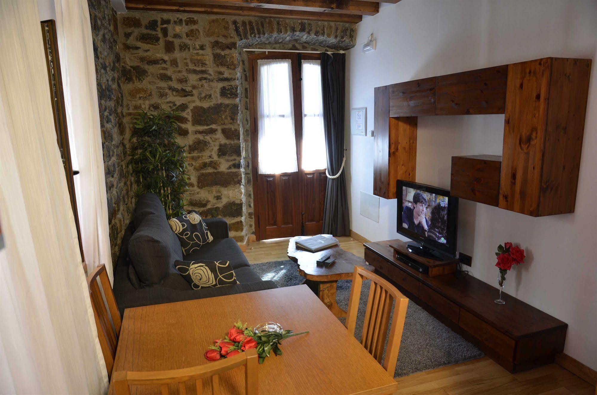 Apartamentos Spa Cantabria Infinita Cillorigo de Liebana Exterior foto
