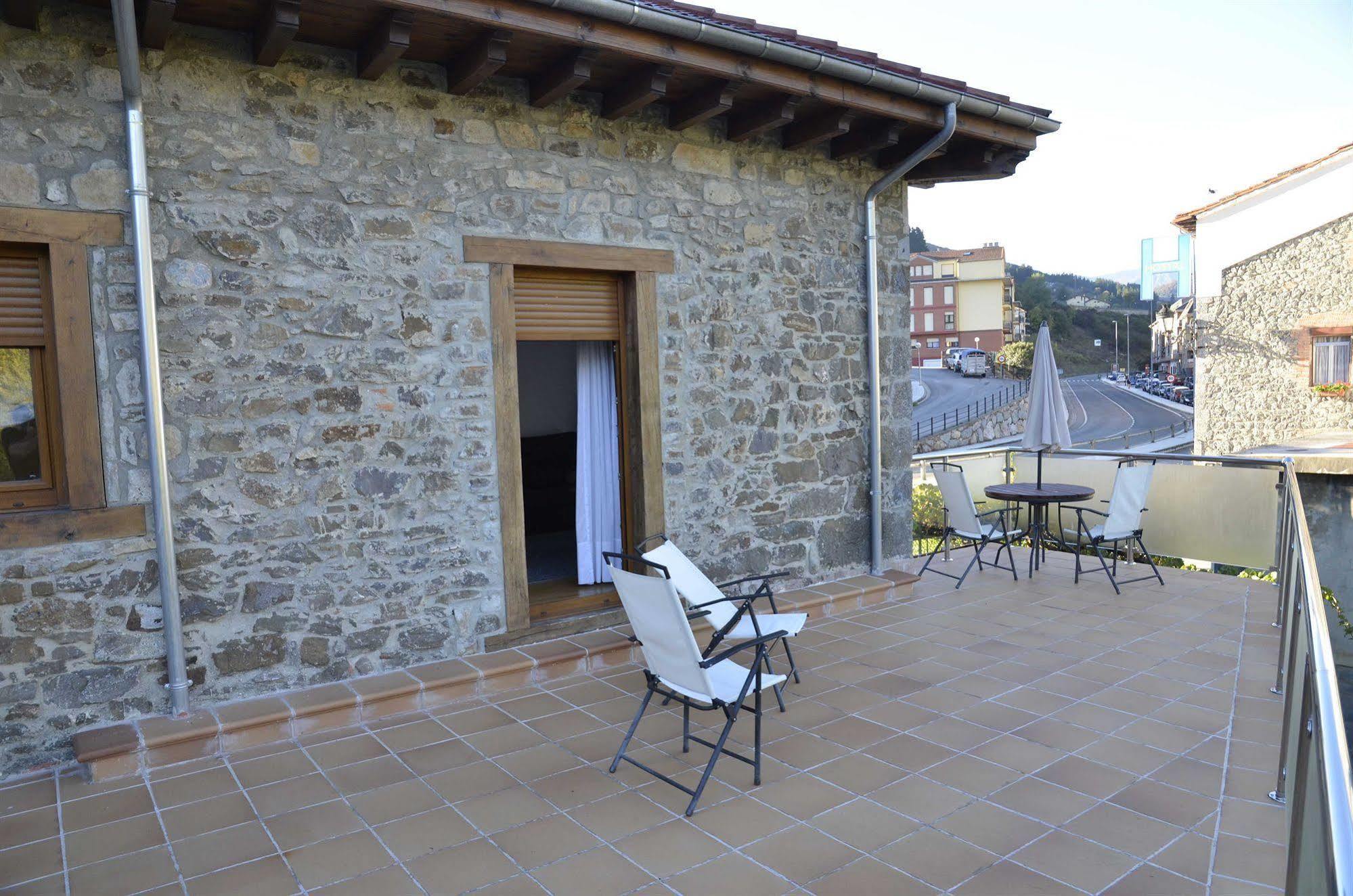 Apartamentos Spa Cantabria Infinita Cillorigo de Liebana Exterior foto
