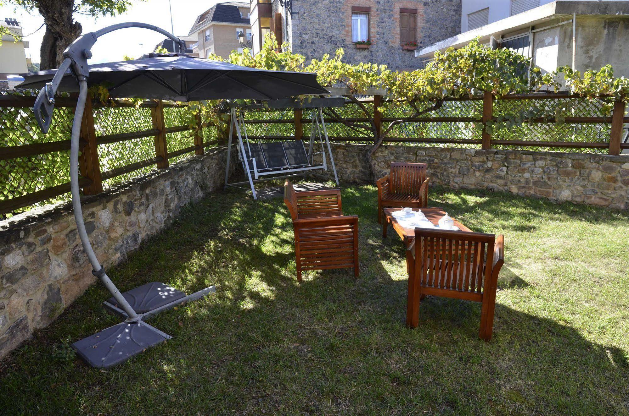 Apartamentos Spa Cantabria Infinita Cillorigo de Liebana Exterior foto